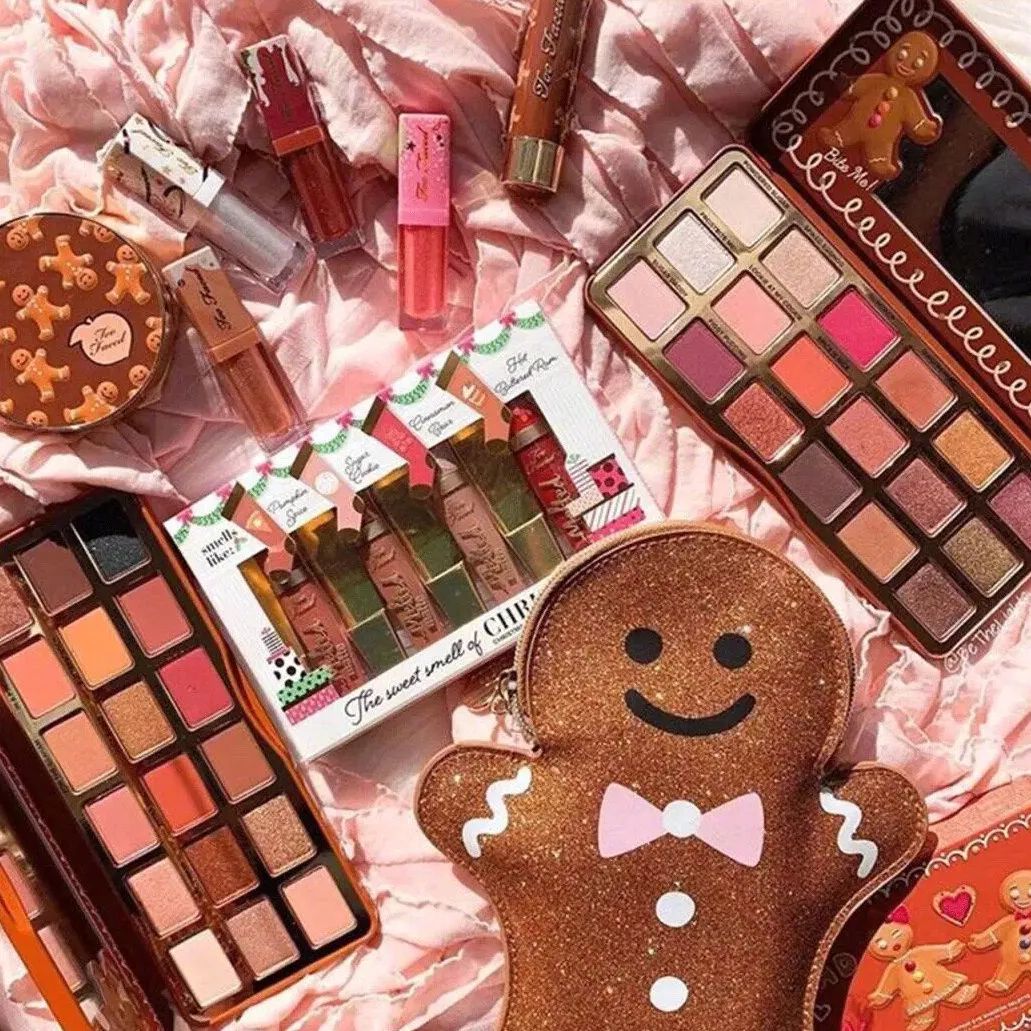 mac2019圣诞限定高光是什么,mac圣诞套装试色2019