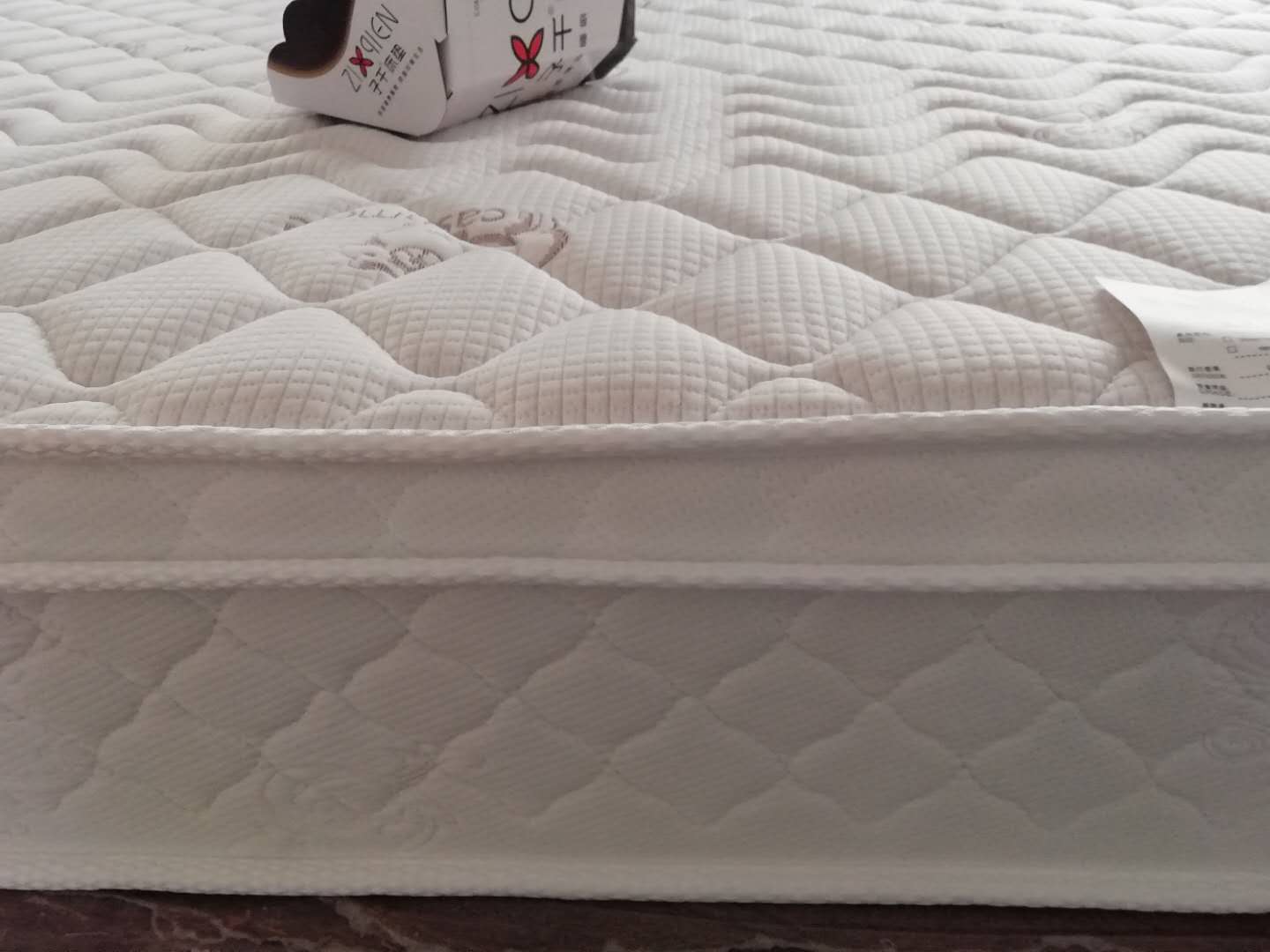 床垫危险性,床垫怎么选怎样辨别床垫的好坏呢