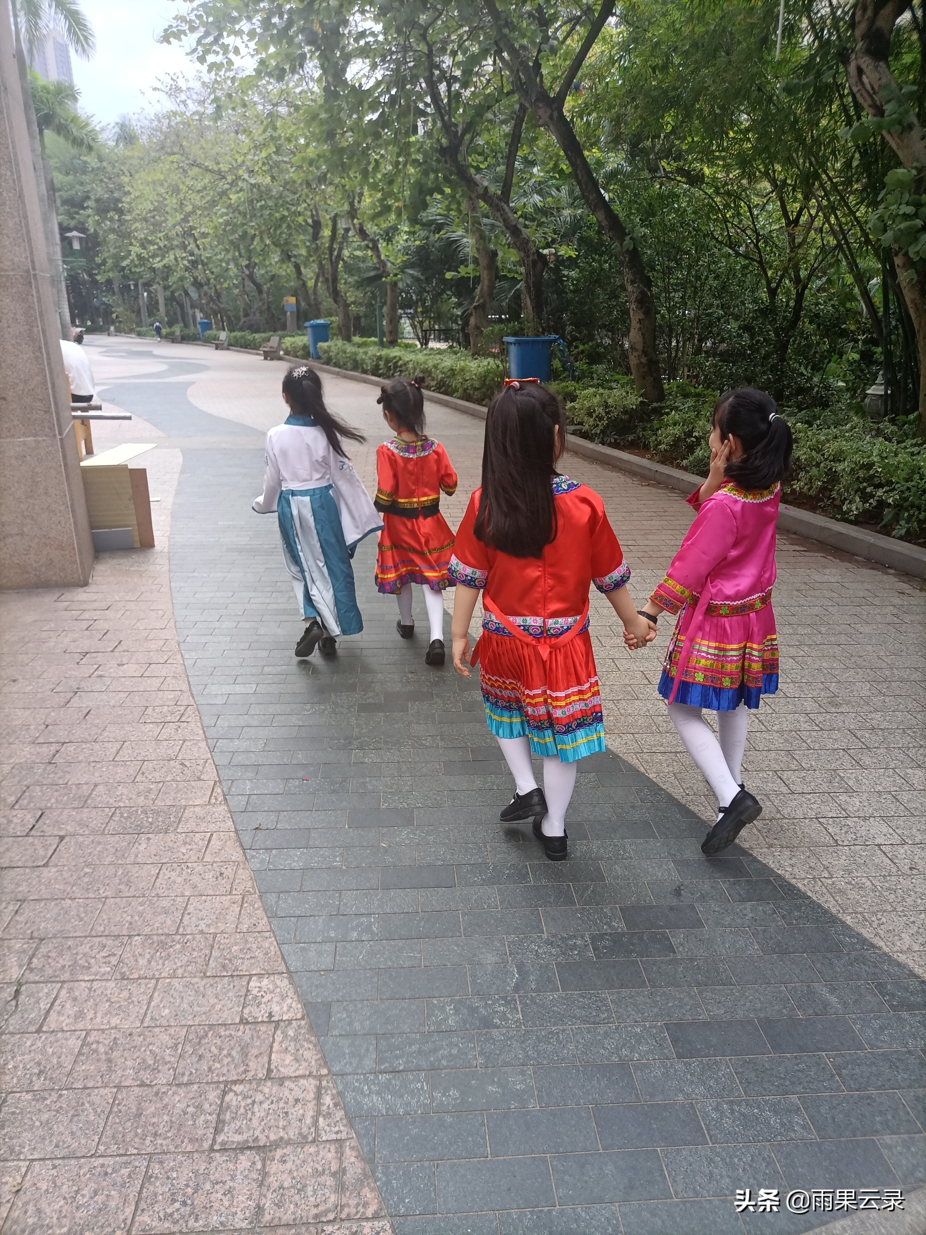 人文述评|拒绝整容、屏蔽塑料、厨艺好会装扮,才是真正广西女人