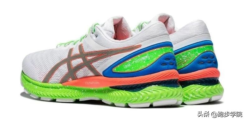 跑马的专业跑鞋,新手如何选择正确的跑鞋