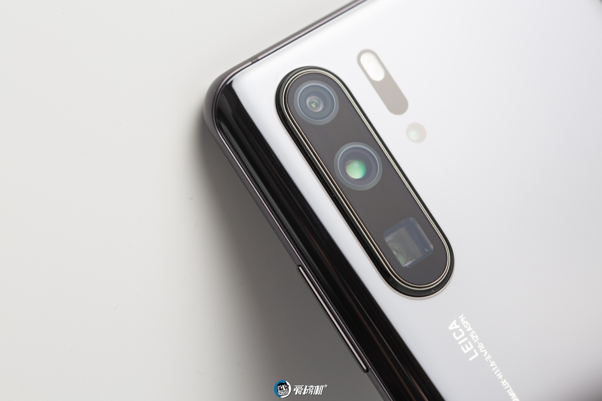 能打电话的相机,能打电话能拍照的手机