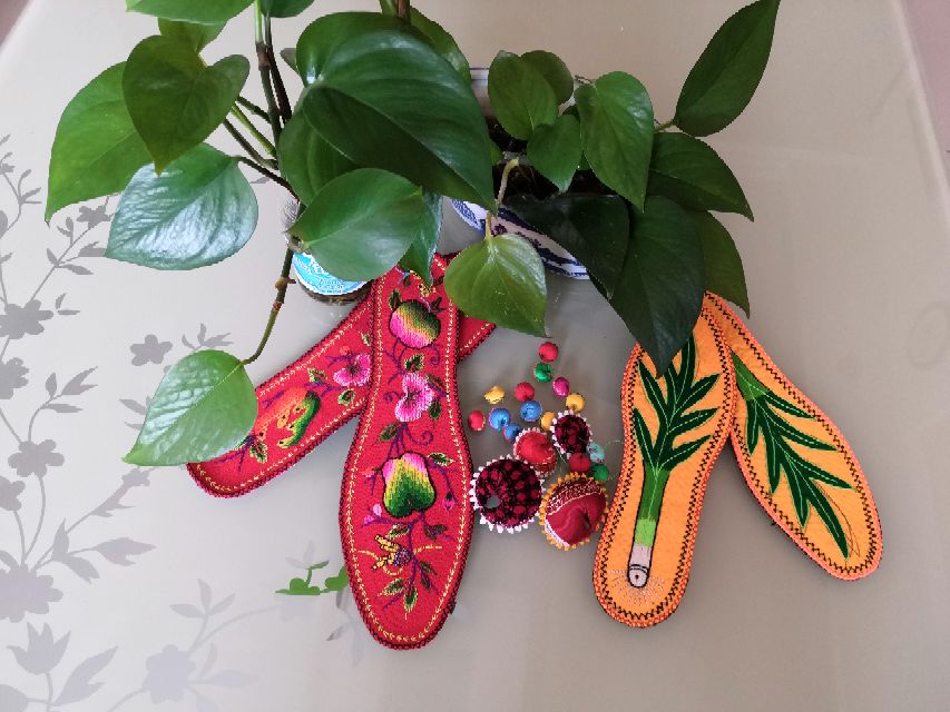 一个老人的爱心绣品（1）