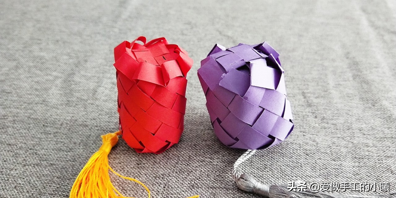 用折星星的纸条做灯笼,用纸条折红红的小灯笼