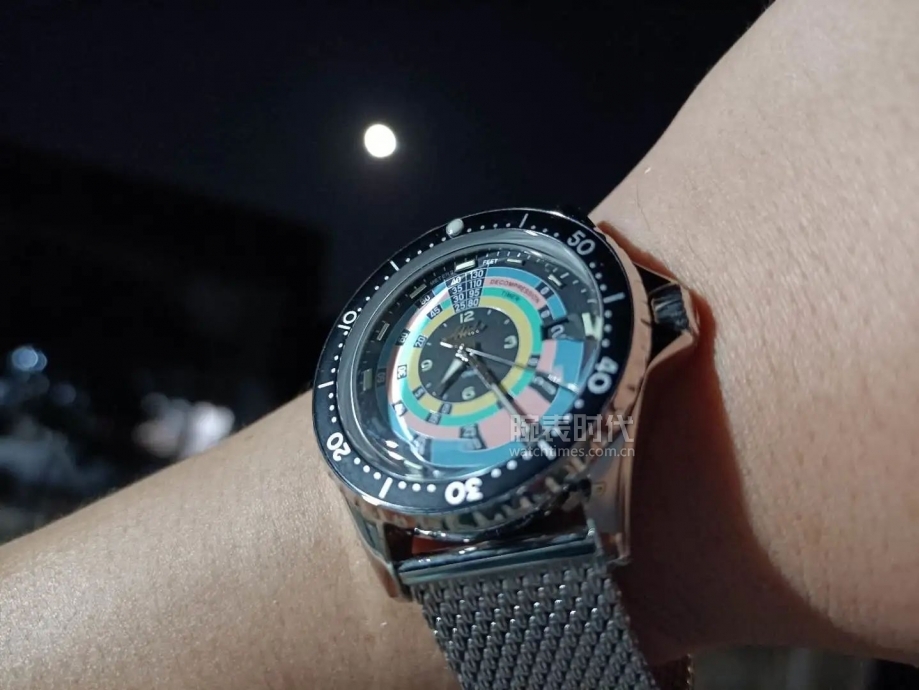 网友晒上千万的手表,网友晒1300手表