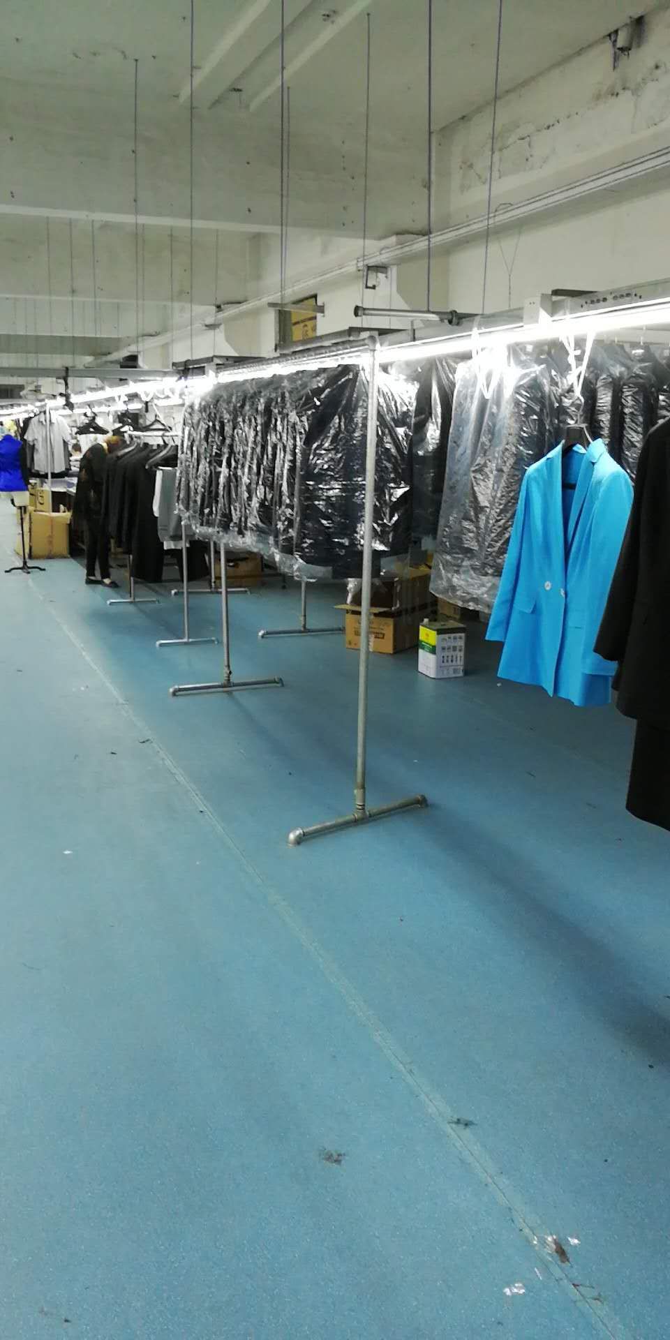 定做校服电话,校服定制各学校校服免费上门量体