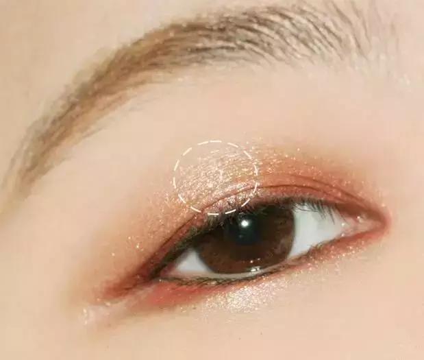 王一博黄子韬华晨宇,王一博和华晨宇眼妆