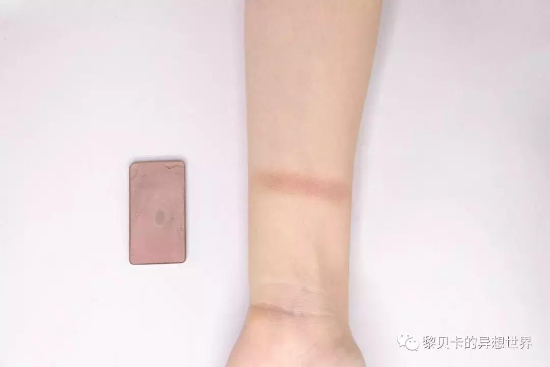 用到铁皮的眼影,那些用到铁皮的彩妆小单品叫什么