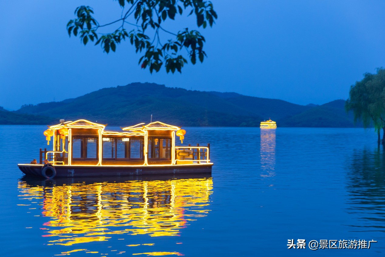 天目湖水世界晚上视频,游玩天目湖水世界