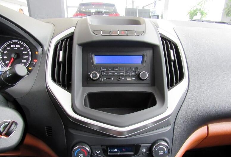 瑞纳三厢车长宽高,现代瑞纳车身长宽高是多少