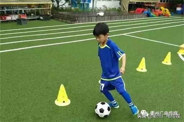 全国首批少儿足球特色幼儿园,成都全国足球特色幼儿园