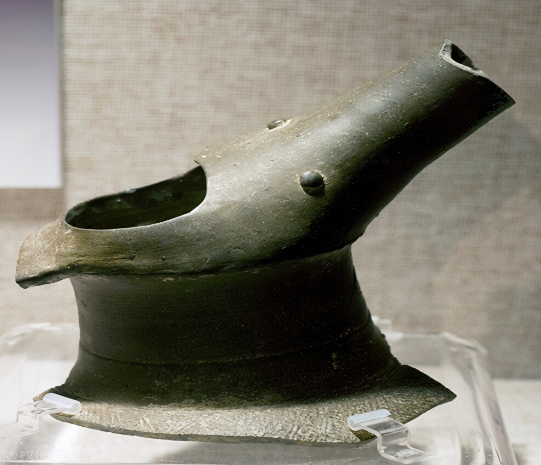 商代有哪个青铜器铭文里有夏朝,二里头遗址青铜器上的铭文