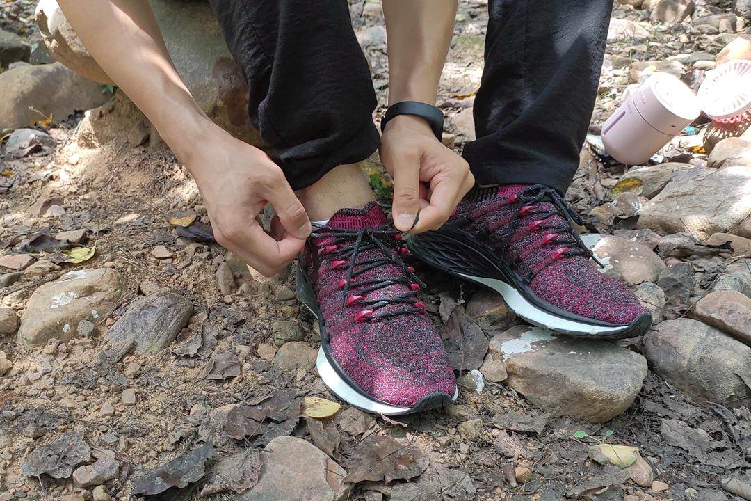 米家运动鞋4代和3代有什么区别,米家云弹运动鞋