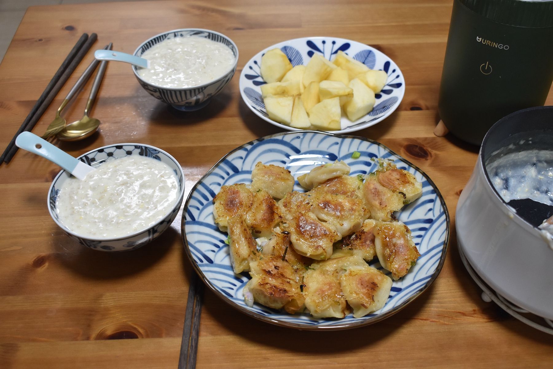 每天早上五点起床给家人做早餐,早起做早餐给孩子365天不重样