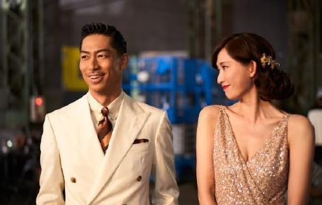 林志玲称为备孕增肥,48岁林志玲高龄产子首露面