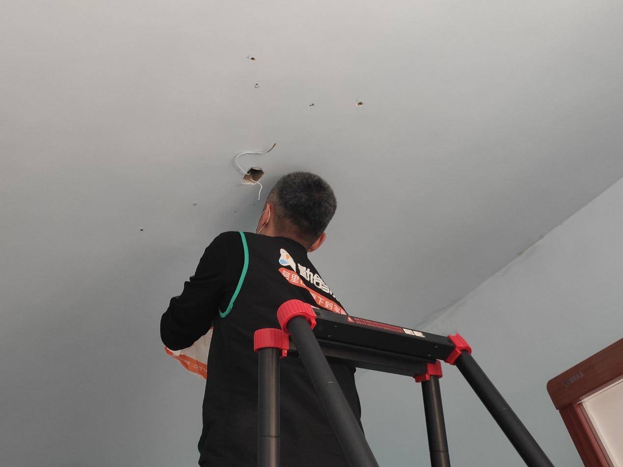 客厅安8个小米智能灯泡,小米筒灯装客厅够亮吗