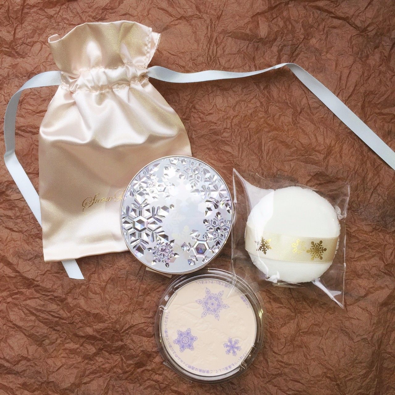 散粉粉饼傻傻分不清你用对了吗,蜜粉散粉区别真假