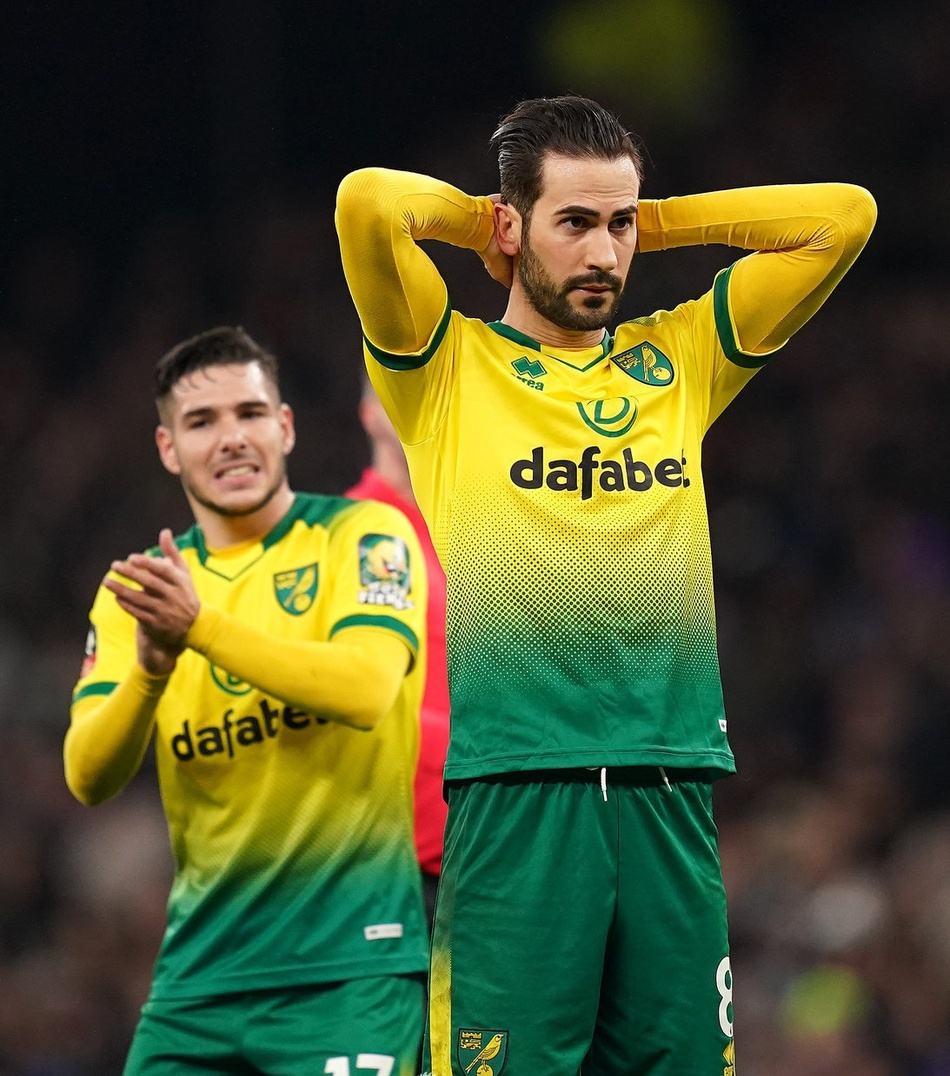 英足总最新战况,向资本家低头