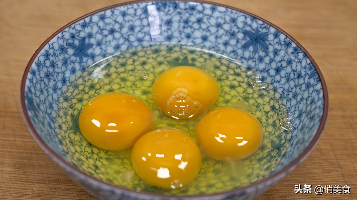 韭菜煎鸡蛋和韭菜炒鸡蛋哪个好吃,韭菜炒鸡蛋怎么让韭菜粘上鸡蛋液