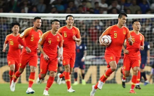 中超联赛靠什么赚钱,中超联赛商业价值