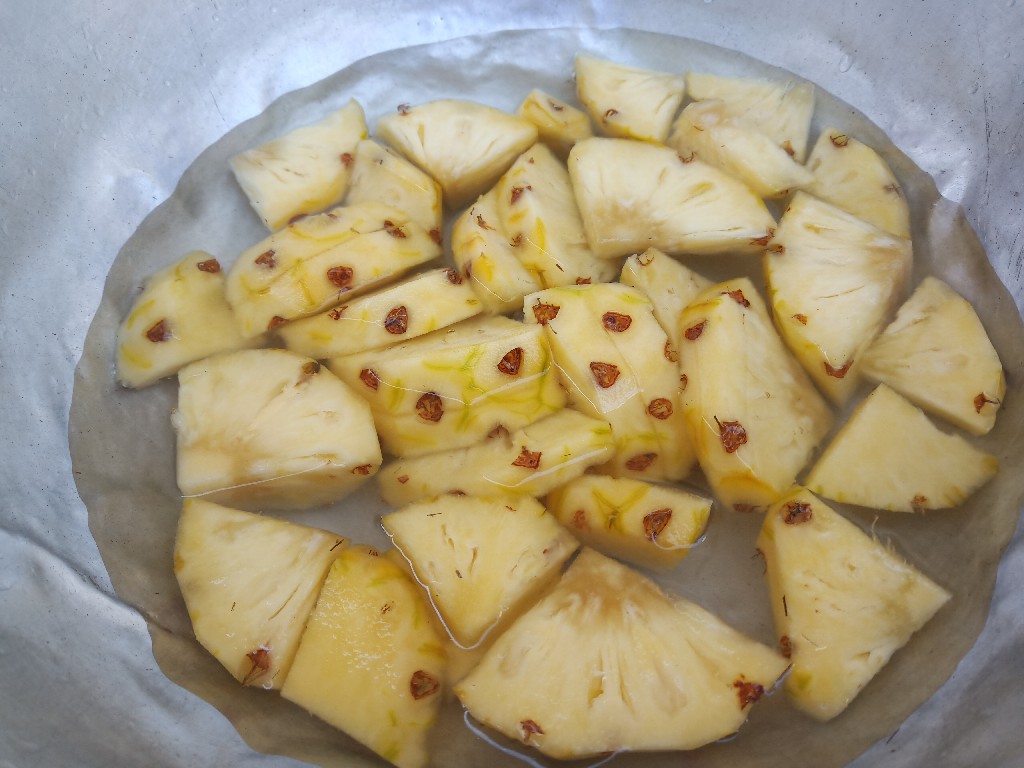 教你如何正确吃菠萝,一百种方法教你如何吃菠萝