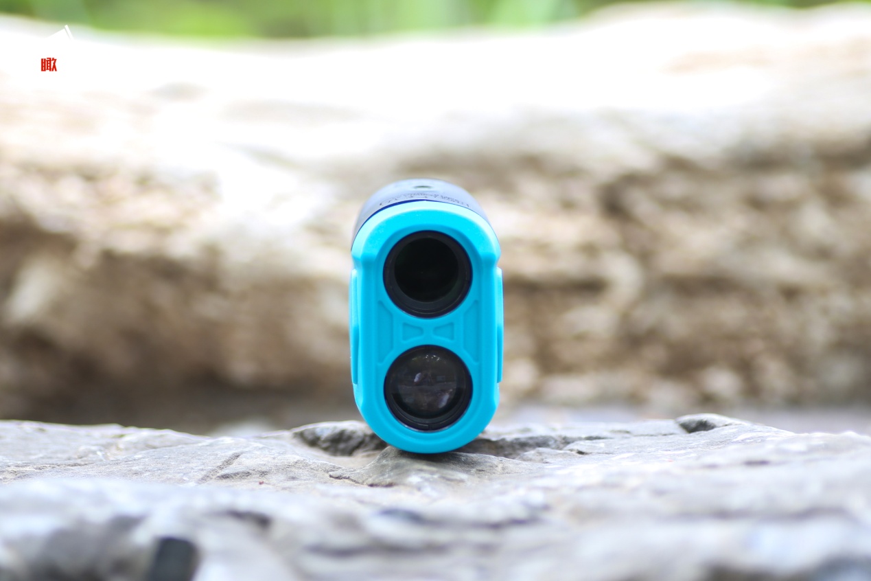 高尔夫球弹道补偿,泰格·伍兹不是梦PF230激光测距望远镜开箱