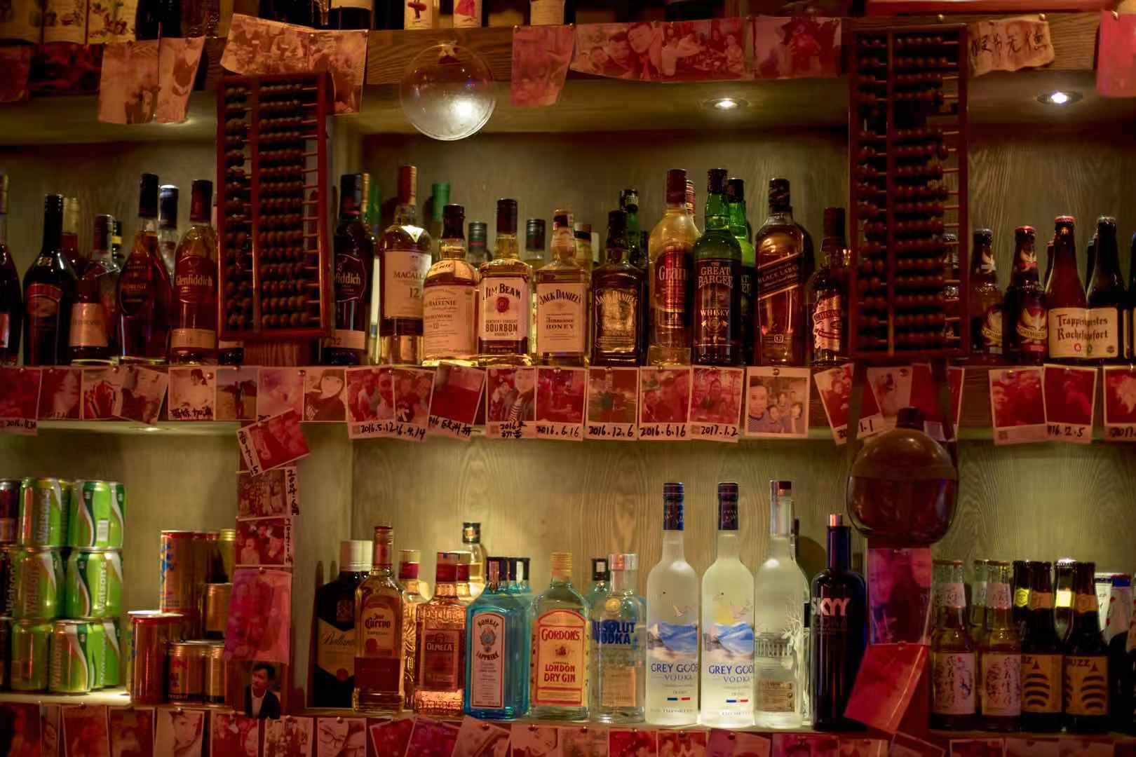 郑州酒吧一条街哪个酒吧好,郑州外国人多的酒吧排行榜前十名