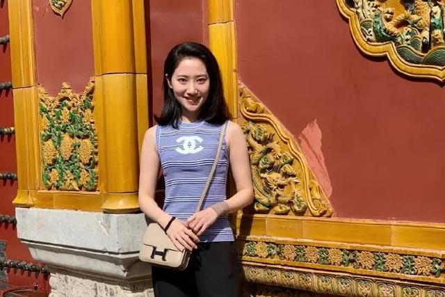 张稀哲和于大宝老婆,张稀哲的妻子袁晓艳