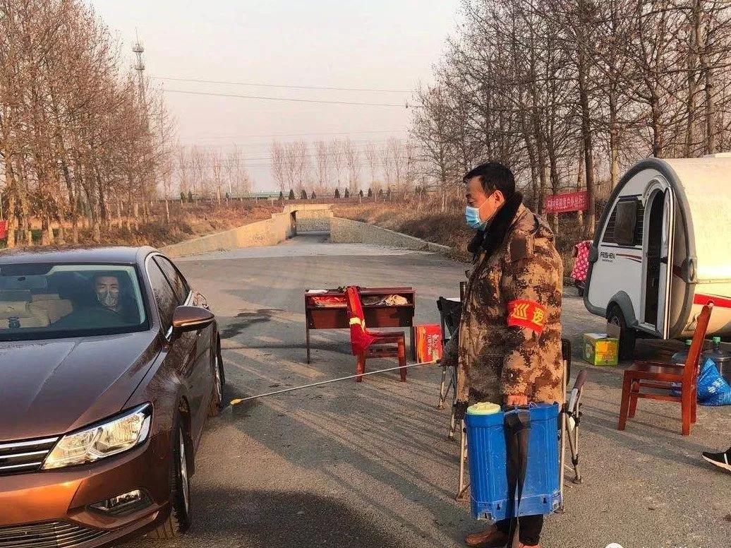 疫情防控期间慰问社区工作人员,慰问武山县疫情防控一线工作人员