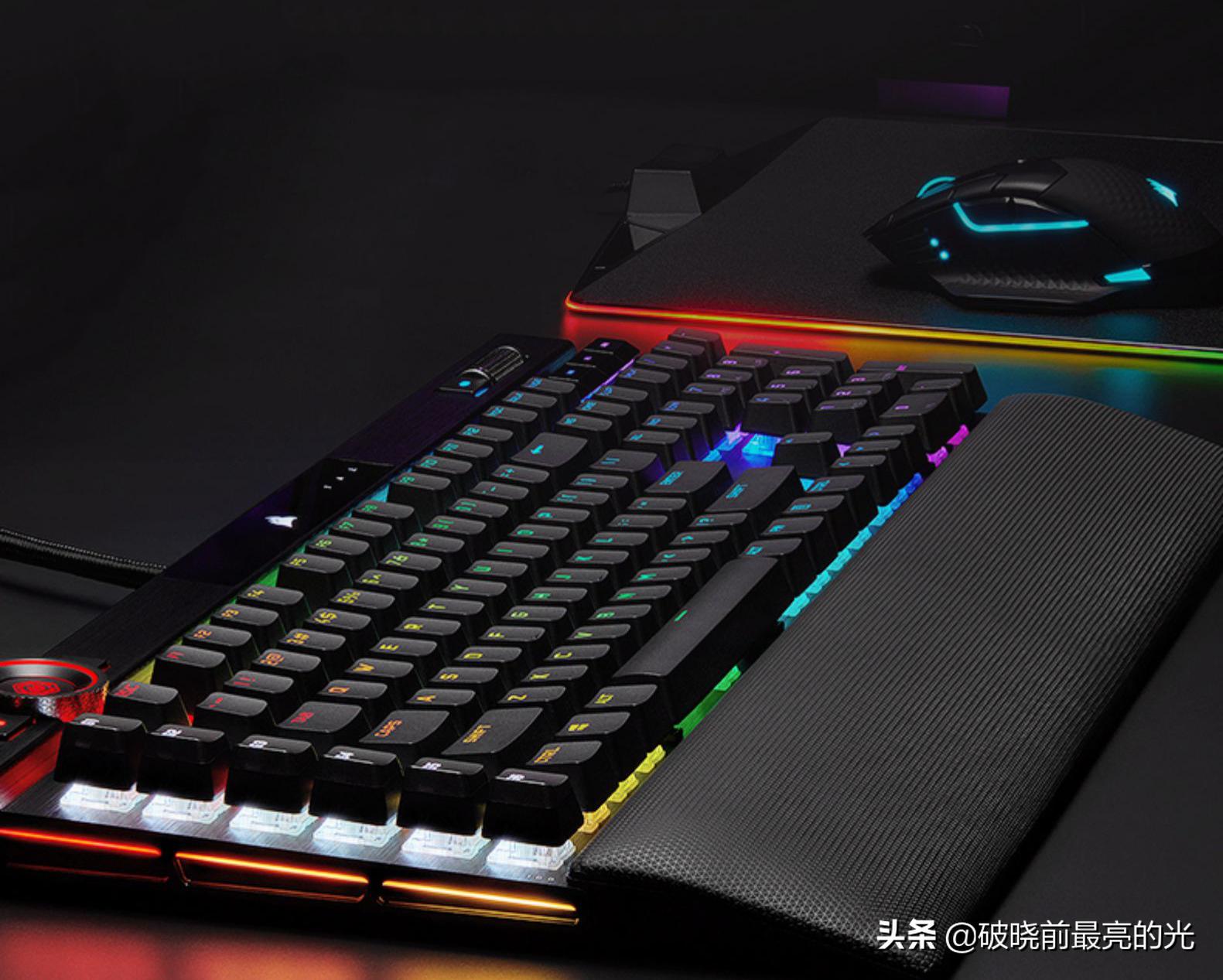 现在主流游戏鼠标键盘耳机,平民游戏键盘鼠标耳机套装推荐