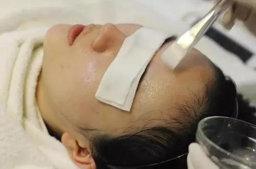 毛孔粗大别怕有办法,毛孔粗大了十几年还有救吗