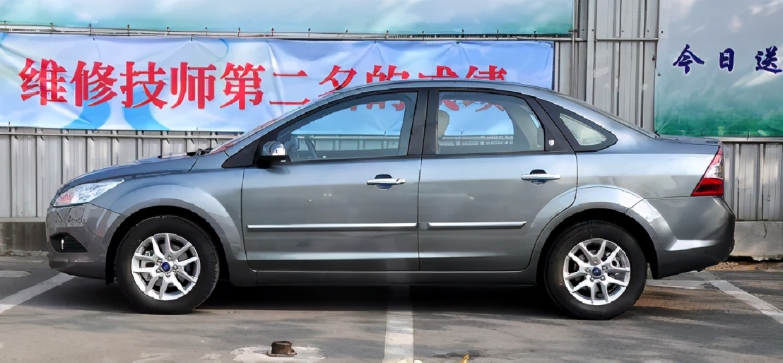 福特福克斯1.5t和1.6自吸哪个好,哪一代福克斯最受欢迎