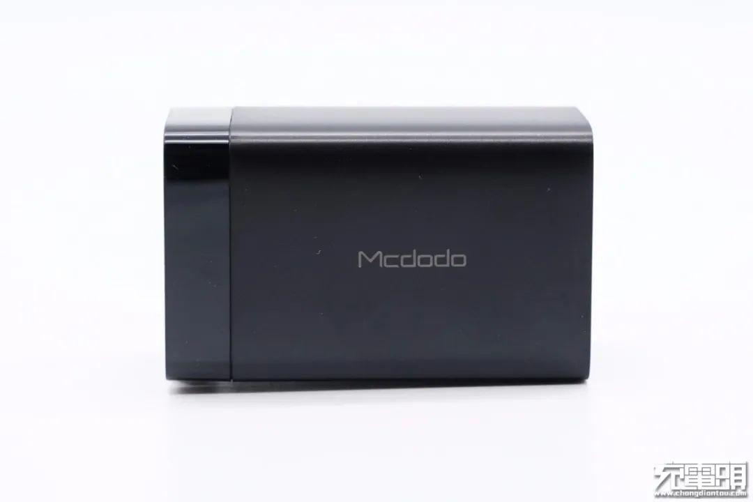 iphone13到底该不该买原装充电器,iphone13有没有充电器