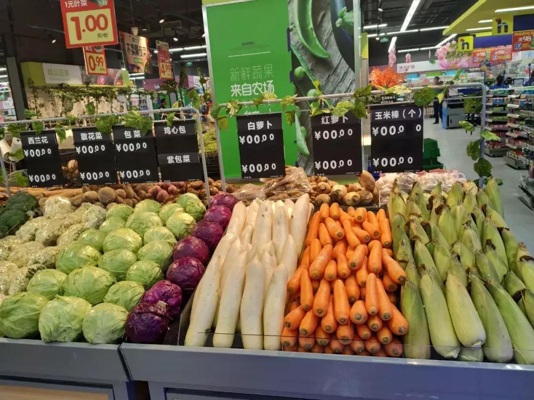 超市五一主题陈列,五一节超市入口创意陈列