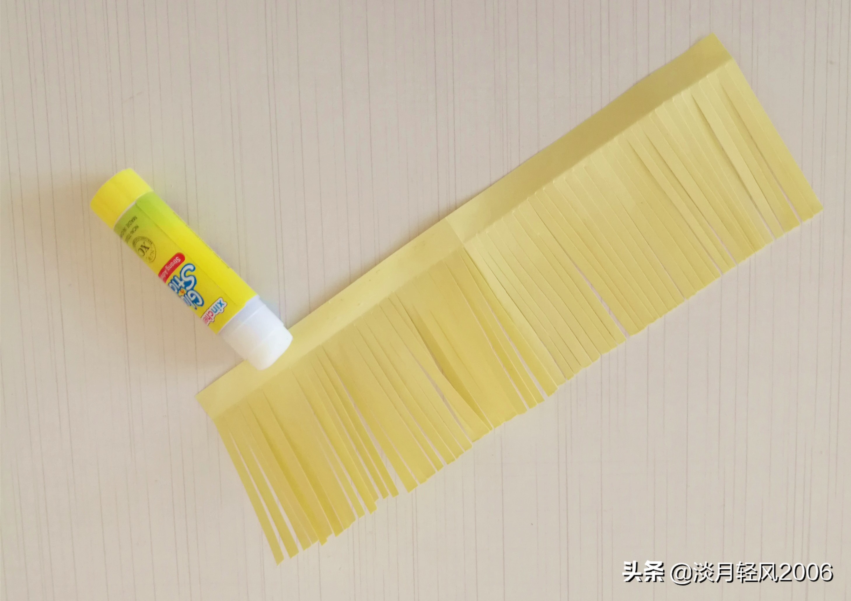 卡纸做花灯手工教程元宵节,用卡纸做元宵节花灯简单又好看