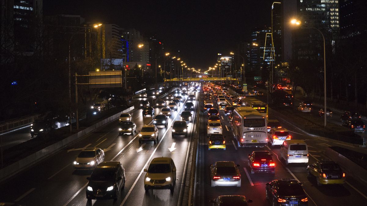 看电视和读书哪个更有益,看电视和阅读书籍