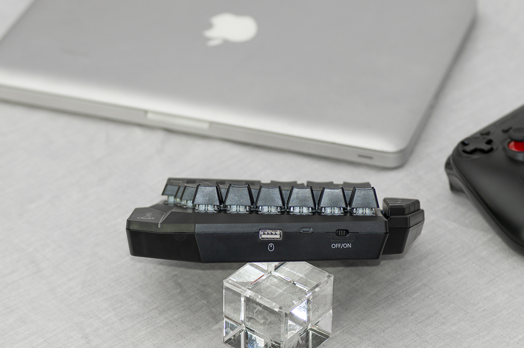 吃鸡神器键盘压枪测评,吃鸡神器测评键盘加手柄