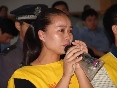 孟州女富豪的谢幕：留学韩国，误入歧途，27岁入狱8年，连累亲哥