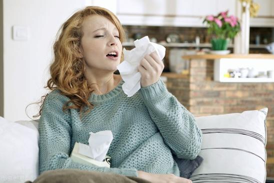 鼻塞流浓鼻涕是过敏性鼻炎吗,鼻塞流清水鼻涕咽干是哪种感冒