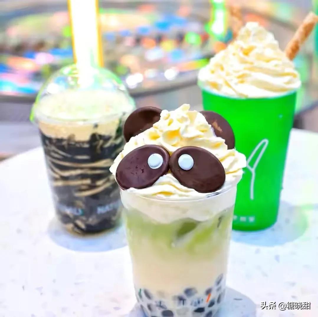 关晓彤奶茶店网红探店,大logo探店关晓彤奶茶店