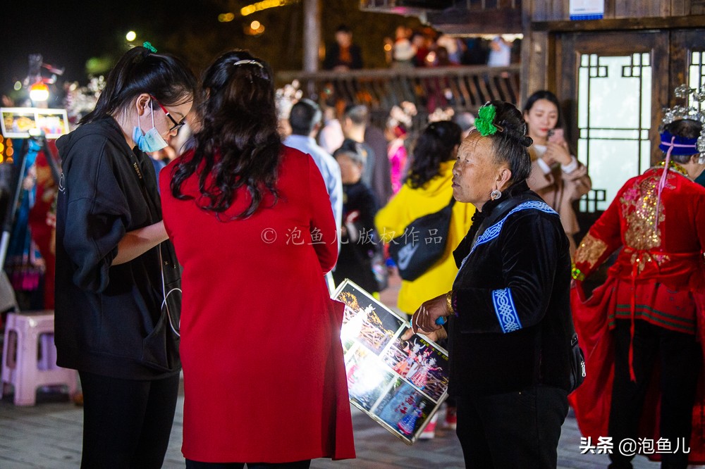 贵州租苗服多少钱,贵州景区租苗服