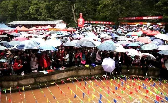 2015年9月9我上了剑川石宝山金顶寺