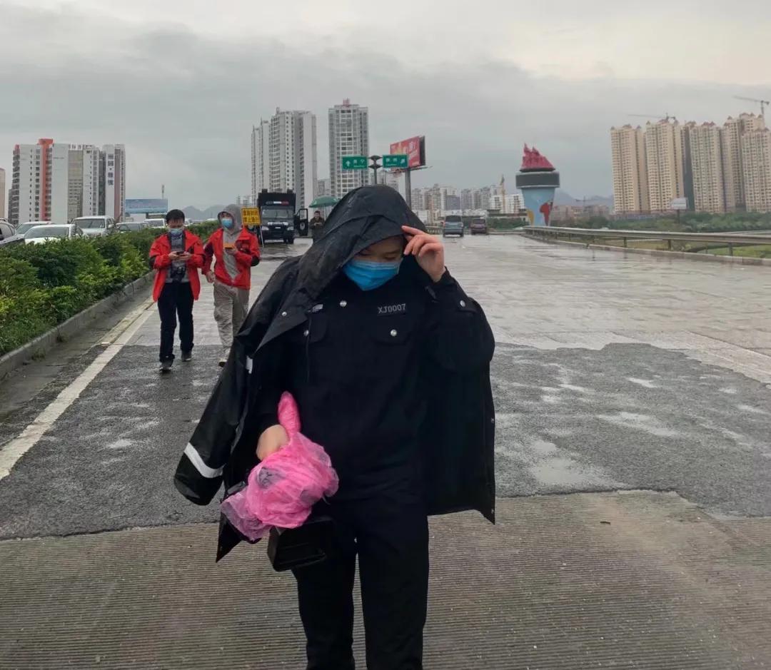 绽放在来宾公安宣传战线的“警花”——宣传科辅警陈年丹