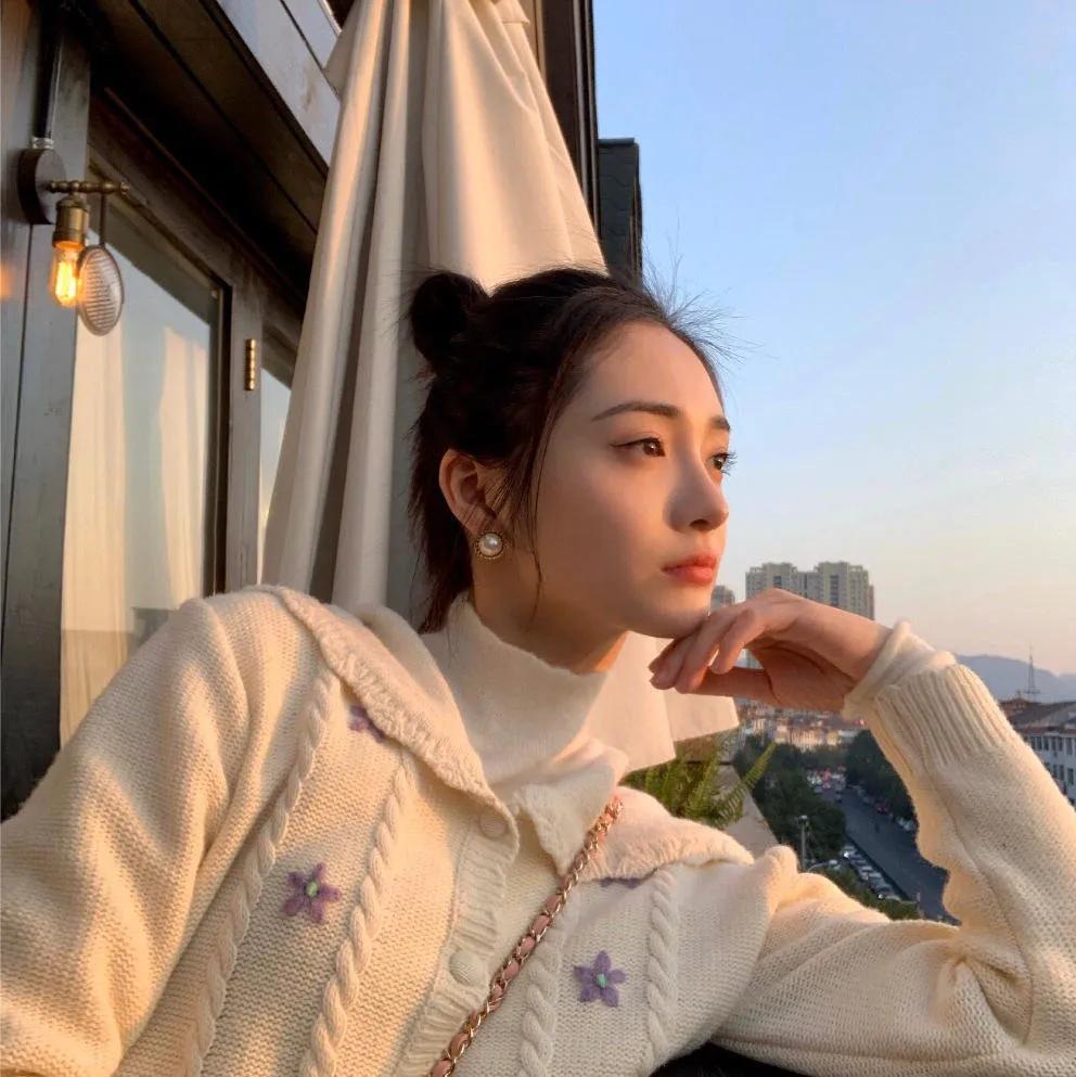 古力娜扎深v蓝色礼服和鞠婧祎,娜扎和鞠婧祎