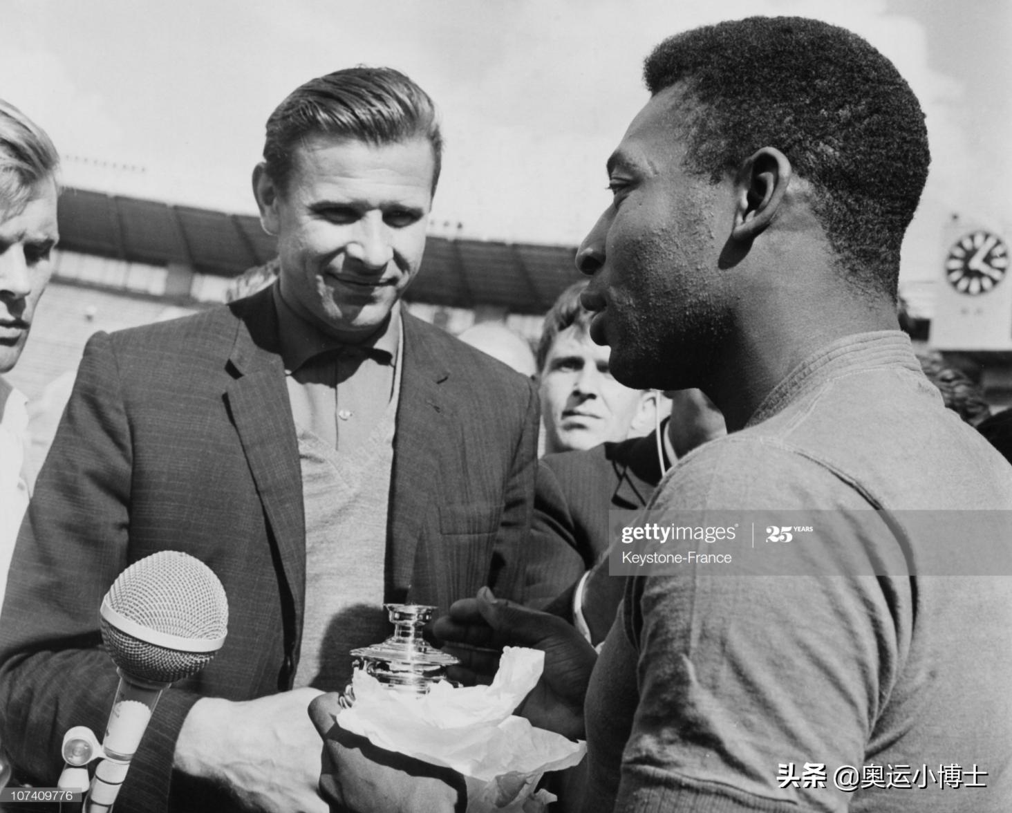 唯一一位获得金球奖的门将是谁,金牌门将列夫雅辛