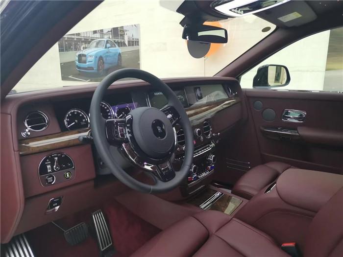 劳斯莱斯幻影巅峰之旅,劳斯莱斯幻影巅峰之旅典藏版2022