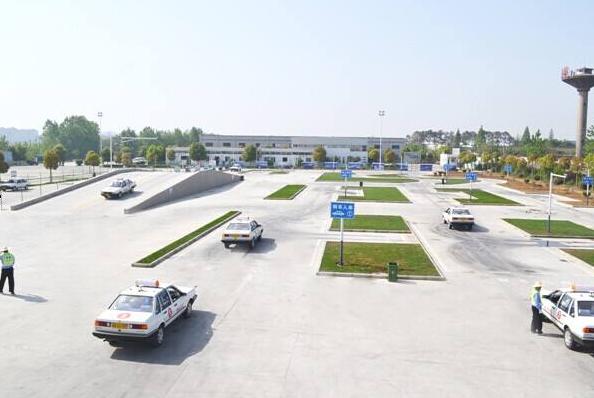 考驾照科目二一定要注意的细节,考驾照如果科目二没过的话怎么办