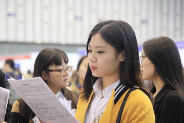 大学生毕业后没有工作档案怎么办,大学毕业后的档案可以自己保管吗