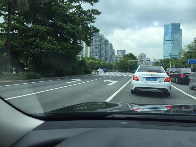 无左转信号灯路口被扣分,什么情况红绿灯路口左转会被处罚