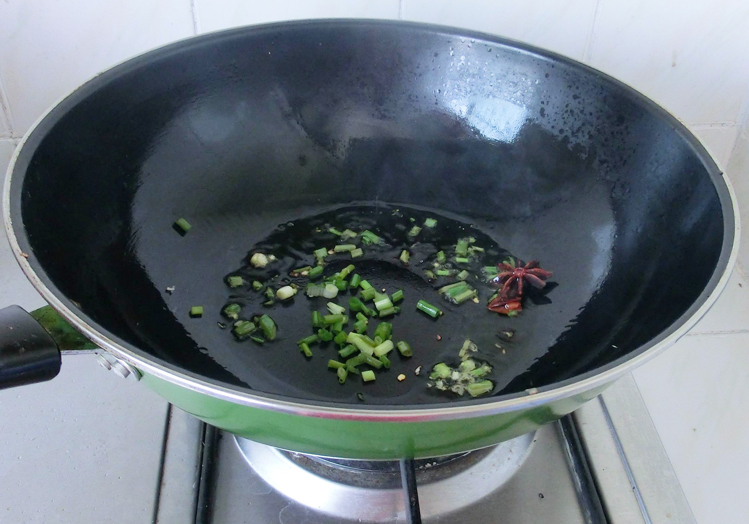 焖面好做么,焖面时用干面要怎么做