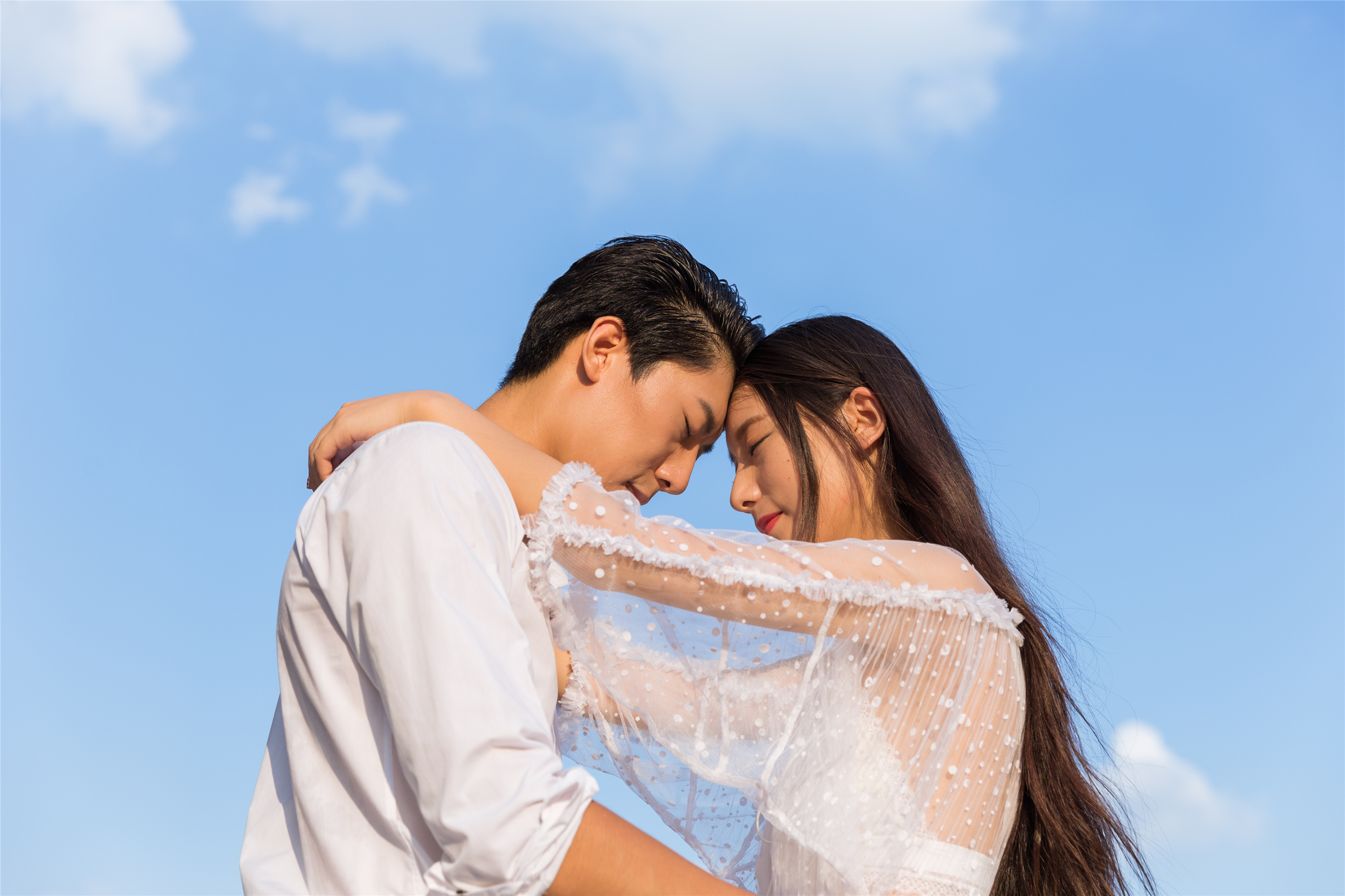 心理学：男人遇到不喜欢聊的话题就沉默，女人应该怎么办？